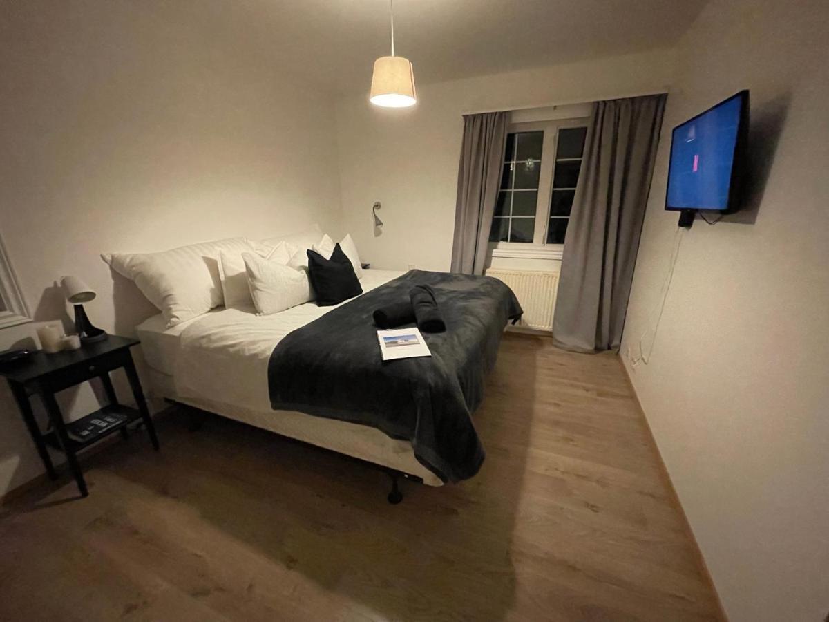 4-Bedroom Villa With Private Gym And Hot-Tub Reykjavík Eksteriør bilde